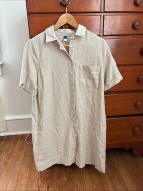 Old Navy Women's Short-Sleeve Button-Down Shirt Dress in Light Beige